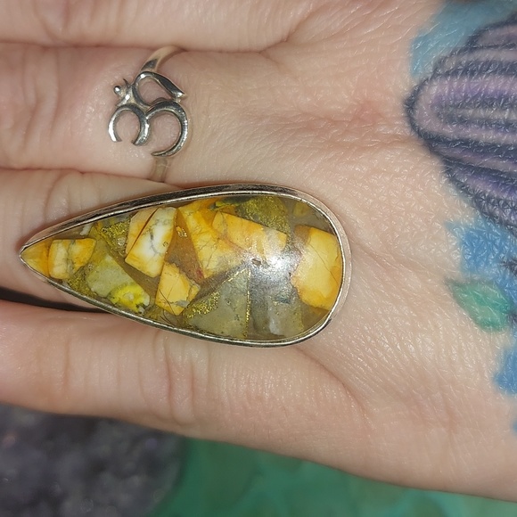Brecciated Bumble Bee Jasper Teardrop Ring - Picture 2 of 8
